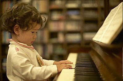 我為什么堅持讓6歲兒子學鋼琴 我為什么堅持讓6歲兒子學鋼琴